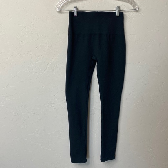 Spanx black crop leggings size small - Picture 1 of 12